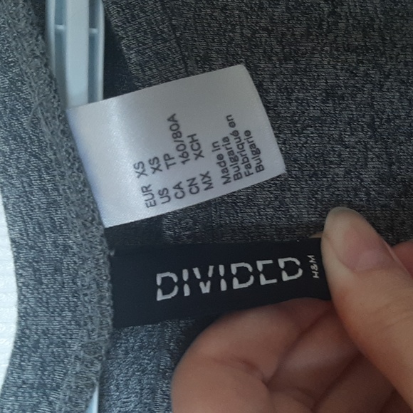 H&M grey mesh cutout top - Picture 3 of 6